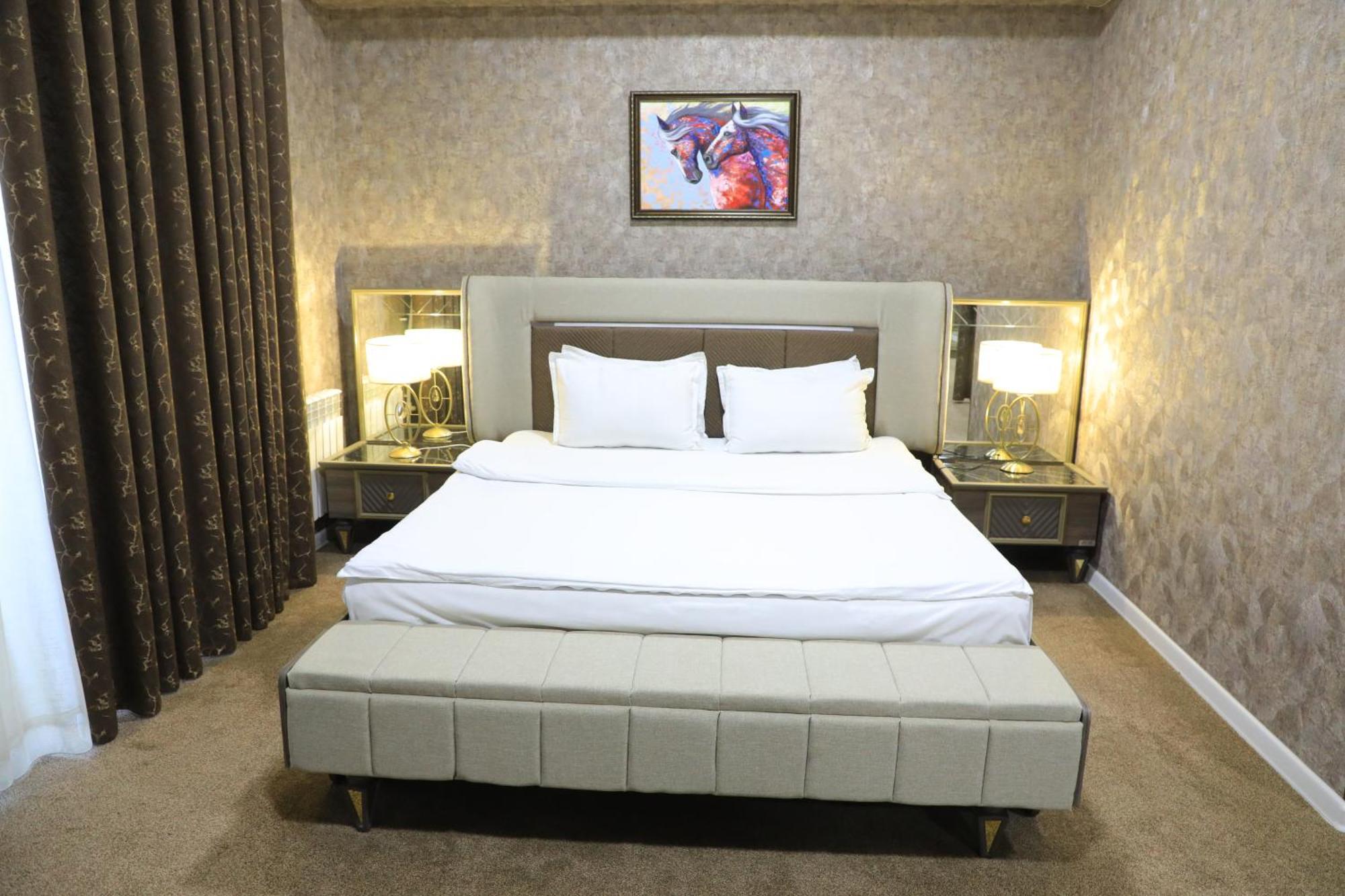 Hobiz Hotel Navoï Extérieur photo