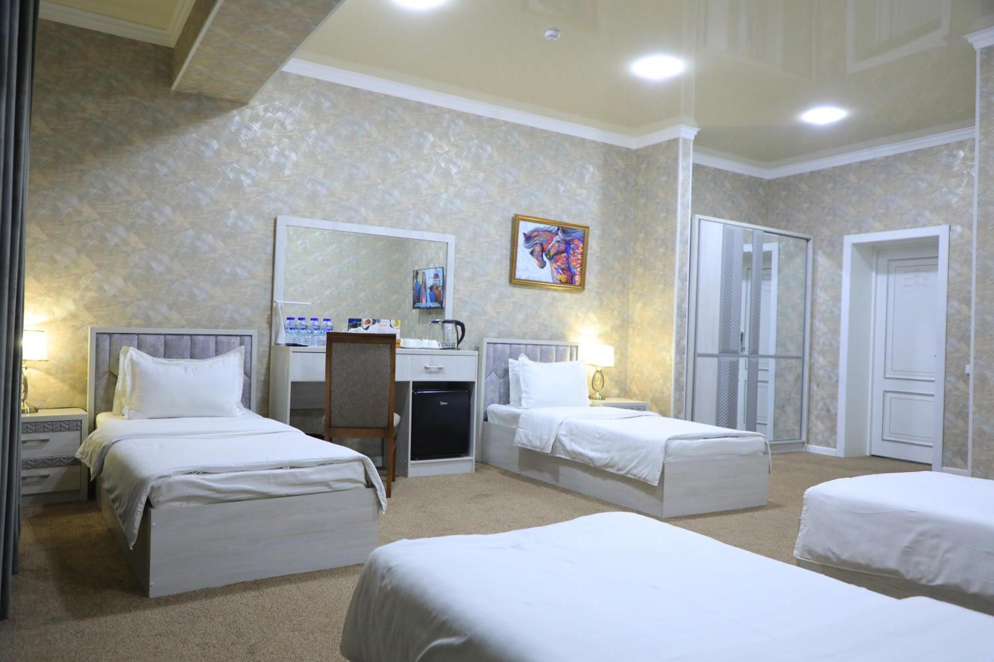 Hobiz Hotel Navoï Extérieur photo