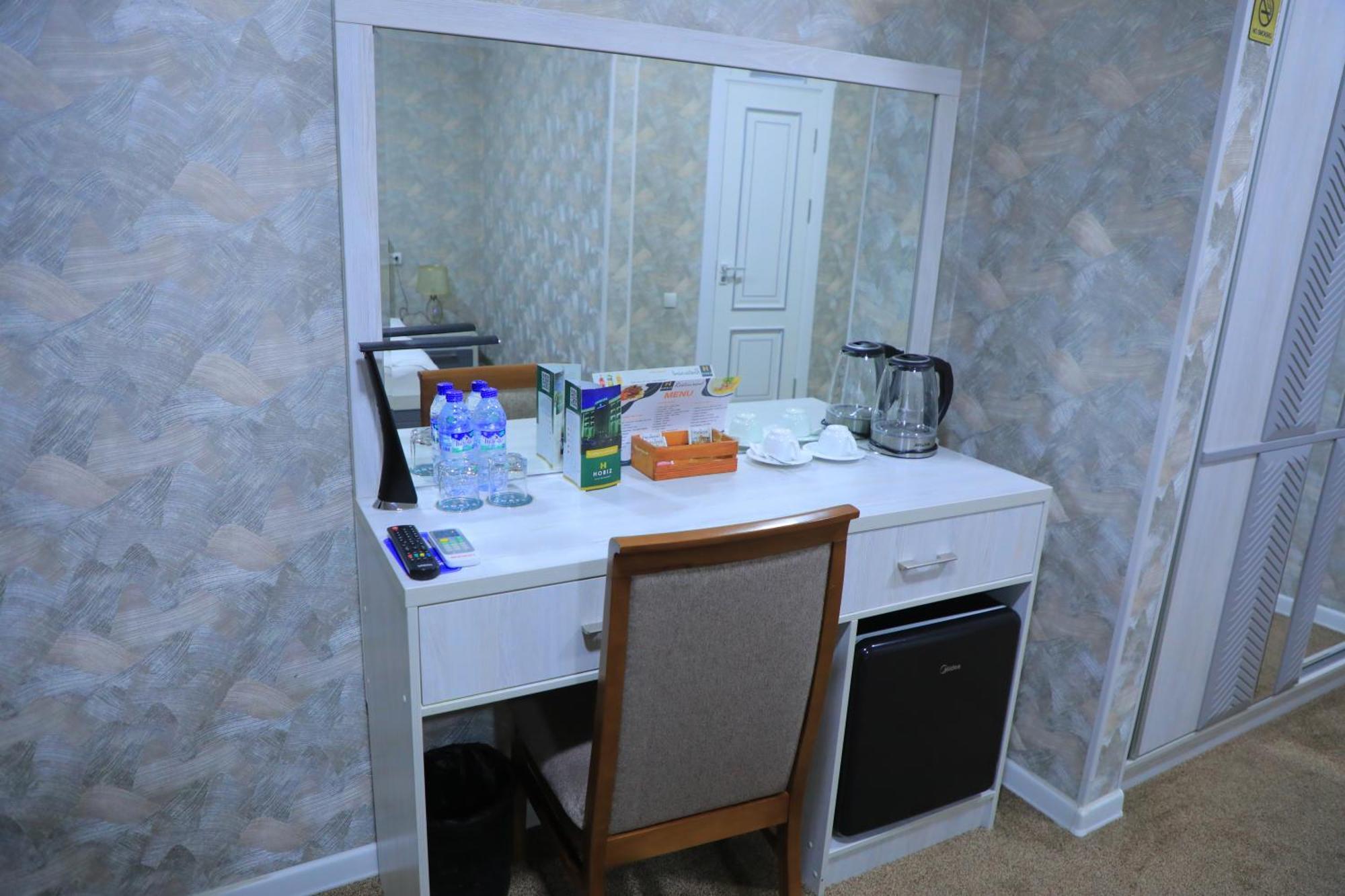 Hobiz Hotel Navoï Extérieur photo